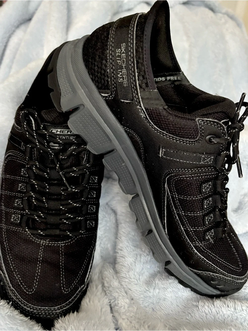 Size 10.5 Men's Skechers Slip-ins: Summits AT sneakers in black & charcoal EUC